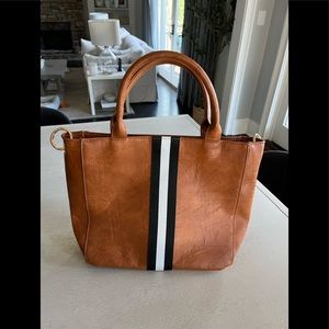 Social Threads The Motherchic Medium Tote